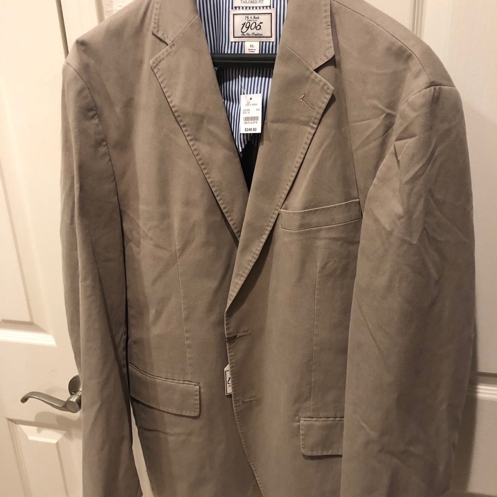 Tan blazer, never worn - Picture 3 of 3